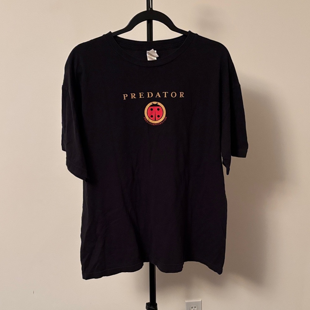 Black Short Sleeve Tee Predator Wines